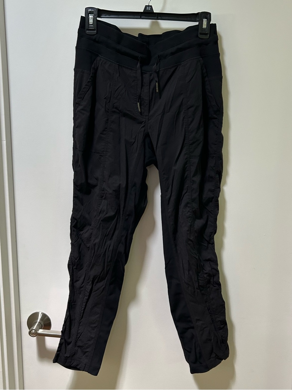 Lululemon Dance Studio Pants in Black Size 8